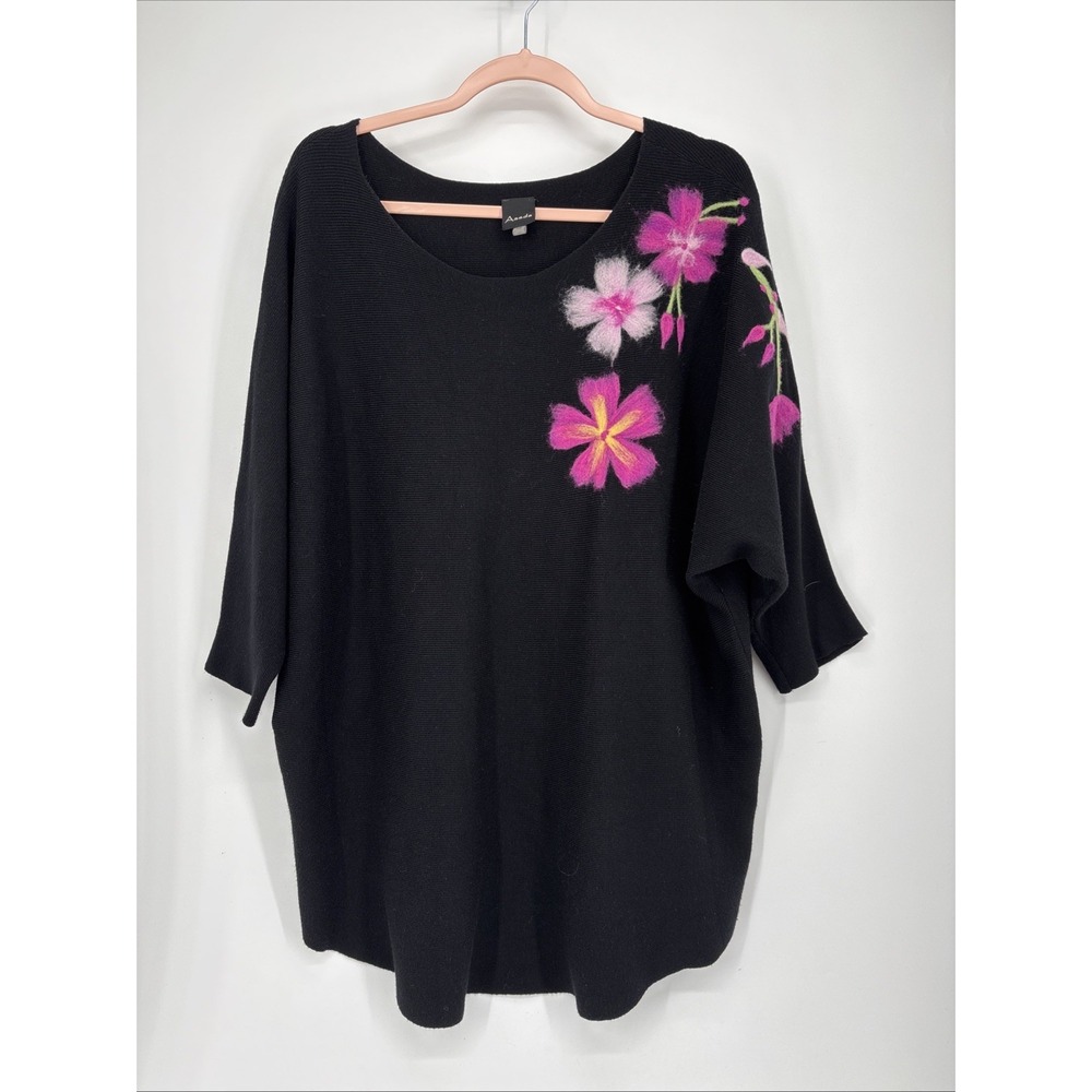Aaeda Pullover Sweater/Tunic Womens 1X Black Soft Floral Wearable Art Capsule